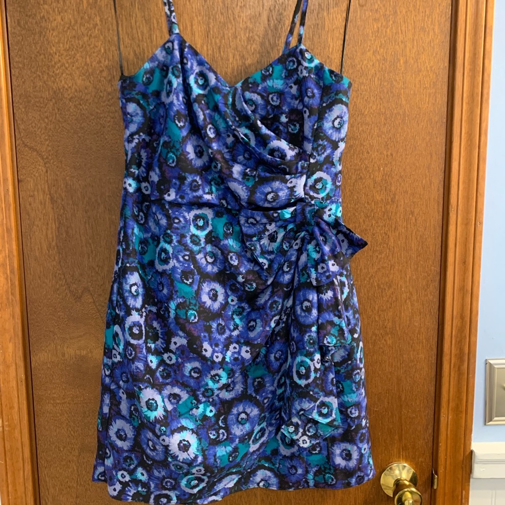 Lauren Conrad Blue Floral Fitted Dress